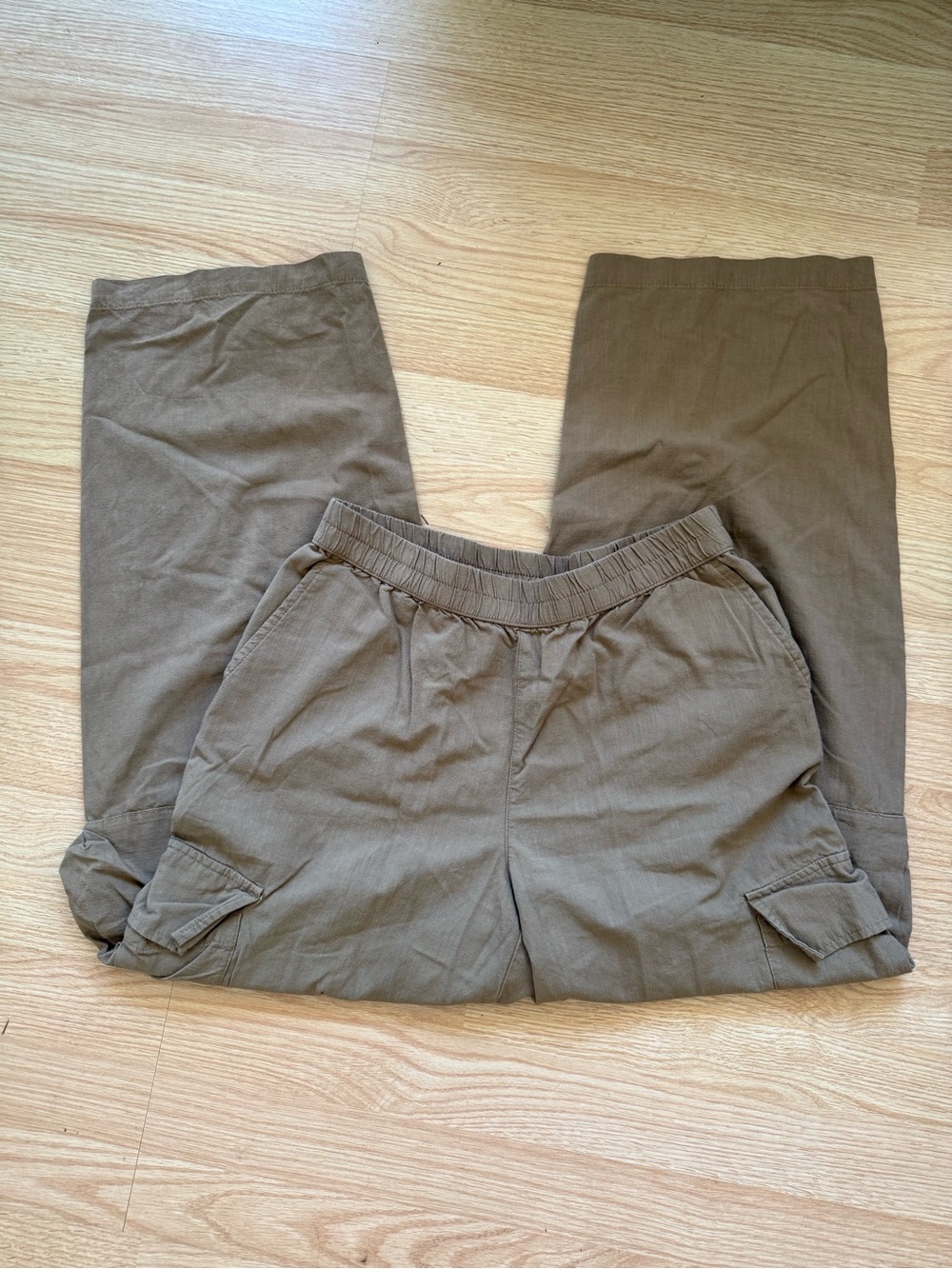 Universal Thread Olive Green Wide Leg Cargo Pants